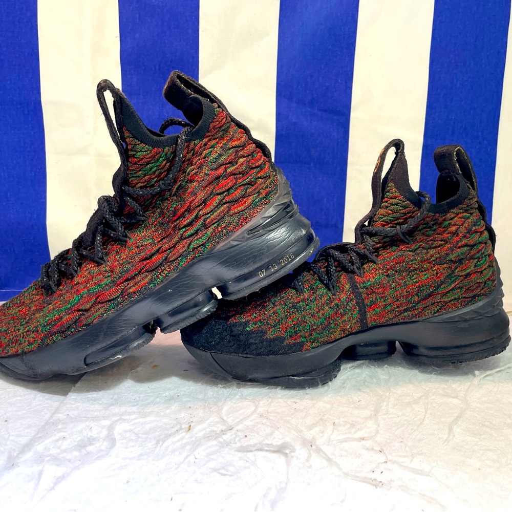 Nike LeBron 15
Black History Month (2018) Y5.5 Christmas colors